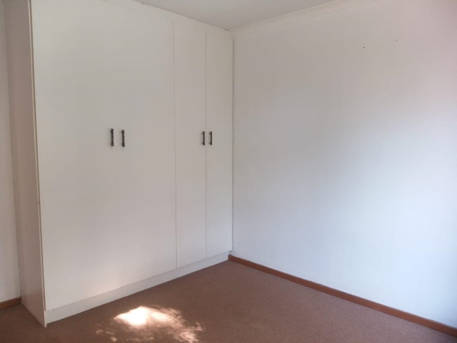 To Let 3 Bedroom Property for Rent in Heiderand Western Cape